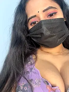 Hot honey77 online show from October 26, 2025, 5:24 pm