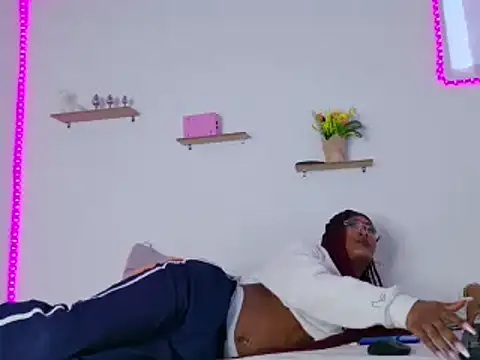 Snapshot of nahomy_james25 chatting on February 1, 2025, 2:56 pm nahomy james25 online show from February 1, 2025, 2:56 pm