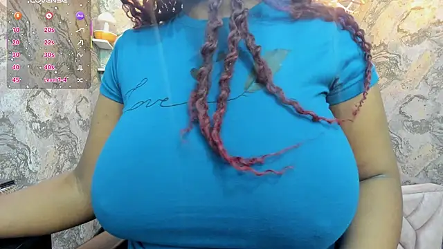 nefertiti ebony online show from February 3, 2026, 11:32 pm