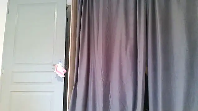 serena  vedette online show from February 10, 2026, 12:04 pm