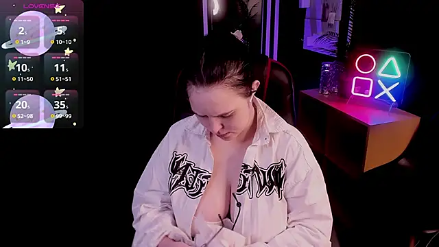 Manic pixie  online show from November 6, 2025, 3:27 pm