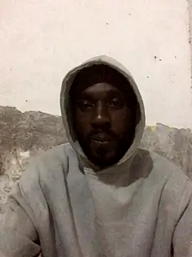 Snapshot of onewinnertee chatting on December 17, 2025, 6:24 pm onewinnertee online show from December 17, 2025, 6:24 pm