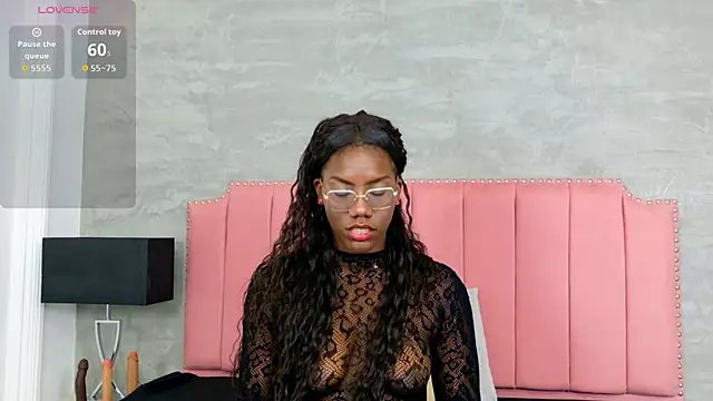 Alaia Colins online show from May 23, 2026, 12:42 am