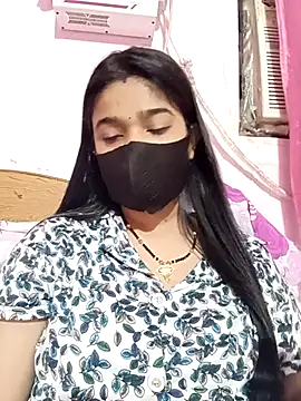 Simran-001 online show from October 17, 2025, 2:19 pm