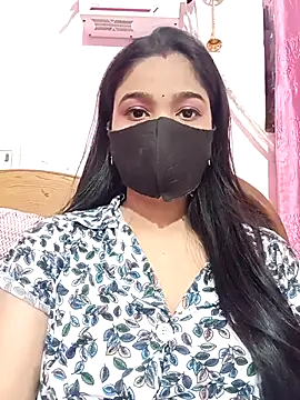 Simran-001 online show from November 26, 2025, 9:31 am