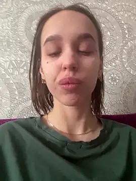 SandraTucker online show from February 26, 2026, 6:13 am