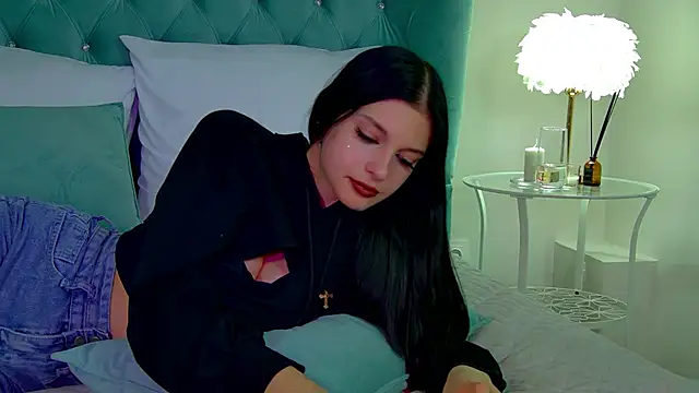 BeverlyMost online show from February 4, 2025, 1:16 pm