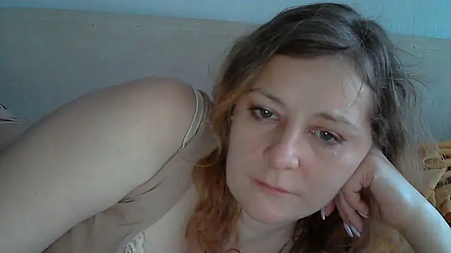 WriterInna44 online show from February 23, 2025, 11:44 am