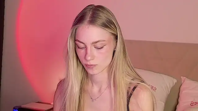 GabriellaOlsen online show from March 25, 2026, 3:44 pm