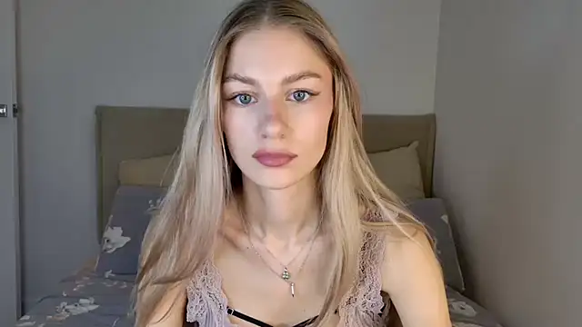 GabriellaOlsen online show from October 22, 2025, 9:31 am