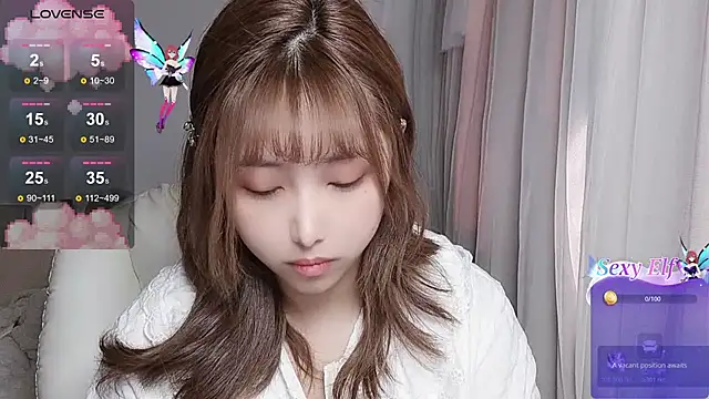 Snapshot of tunestar chatting on December 14, 2025, 1:45 am tunestar online show from December 14, 2025, 1:45 am