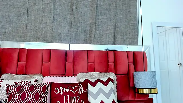 Snapshot of NatyParker chatting on September 14, 2025, 2:06 pm NatyParker online show from September 14, 2025, 2:06 pm