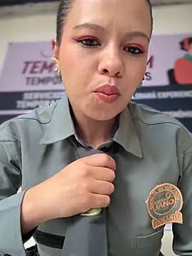 Snapshot of Ariana-07 chatting on October 17, 2025, 1:35 pm Ariana-07 online show from October 17, 2025, 1:35 pm