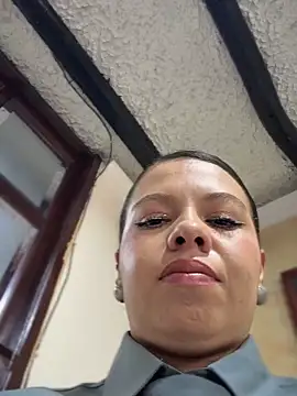 Snapshot of Ariana-07 chatting on October 13, 2025, 1:56 pm Ariana-07 online show from October 13, 2025, 1:56 pm