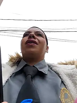 Snapshot of Ariana-07 chatting on September 29, 2025, 1:17 pm Ariana-07 online show from September 29, 2025, 1:17 pm