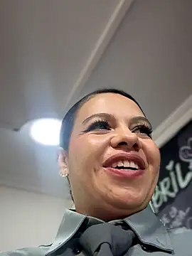 Snapshot of Ariana-07 chatting on October 8, 2025, 8:20 pm Ariana-07 online show from October 8, 2025, 8:20 pm