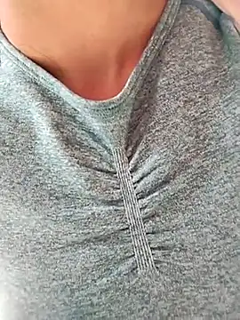 Snapshot of Ariana-07 chatting on March 18, 2025, 12:50 pm Ariana-07 online show from March 18, 2025, 12:50 pm