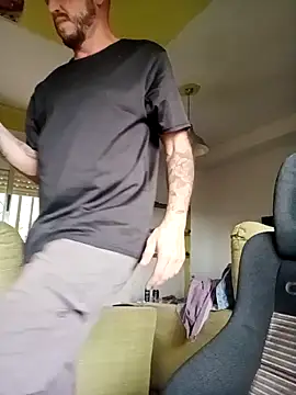 Snapshot of wapo100x100 chatting on October 9, 2025, 2:28 pm wapo100x100 online show from October 9, 2025, 2:28 pm