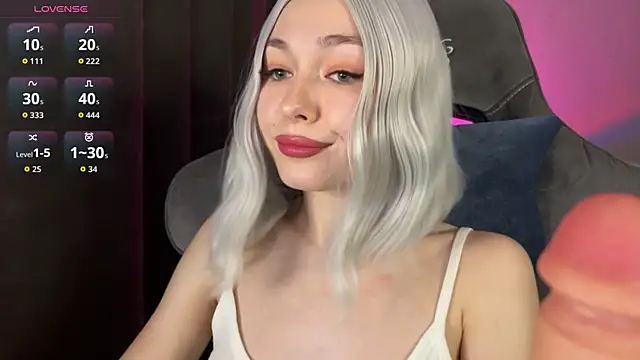 Snapshot of Ohmy_Nora_ chatting on August 6, 2026, 4:18 am Ohmy Nora online show from August 6, 2026, 4:18 am