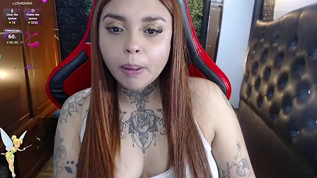 Snapshot of natyk_m chatting on October 8, 2025, 9:04 pm natyk m online show from October 8, 2025, 9:04 pm