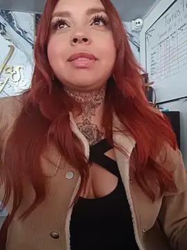 Snapshot of natyk_m chatting on November 19, 2025, 4:07 pm natyk m online show from November 19, 2025, 4:07 pm