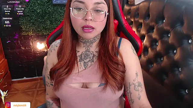 Snapshot of natyk_m chatting on October 18, 2025, 7:05 pm natyk m online show from October 18, 2025, 7:05 pm