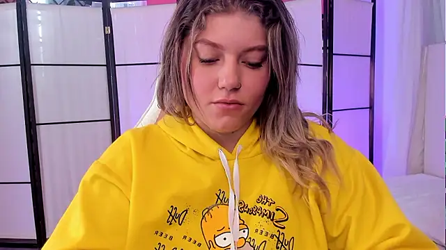 alaia greyy online show from March 19, 2026, 1:33 pm