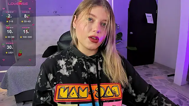 alaia greyy online show from December 22, 2025, 12:38 pm