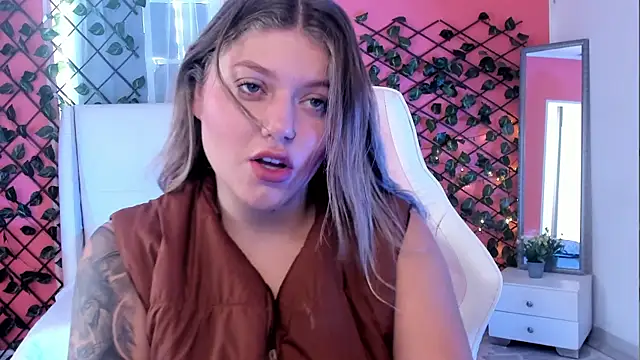 alaia greyy online show from March 31, 2026, 1:24 pm