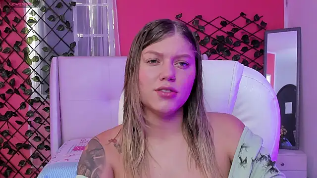 alaia greyy online show from June 25, 2026, 12:54 pm