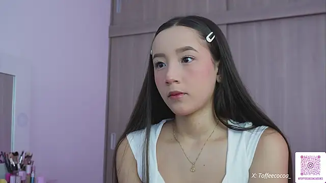 Snapshot of sophi_lii chatting on October 2, 2025, 5:38 pm sophi lii online show from October 2, 2025, 5:38 pm