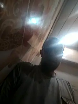 MaxDevilWhite online show from October 10, 2025, 6:09 pm