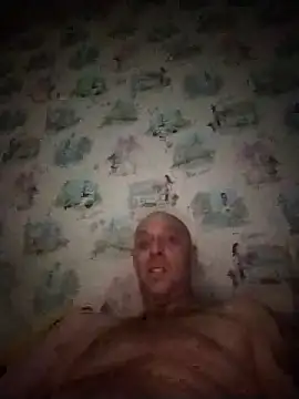 MaxDevilWhite online show from November 10, 2025, 8:58 pm