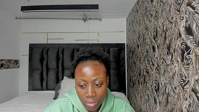 Snapshot of Sara_Naugty chatting on November 20, 2025, 8:09 pm Sara Naugty online show from November 20, 2025, 8:09 pm