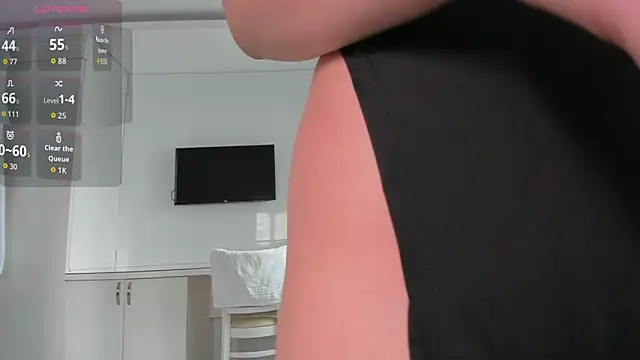 Yuki miiii online show from December 15, 2025, 4:40 am