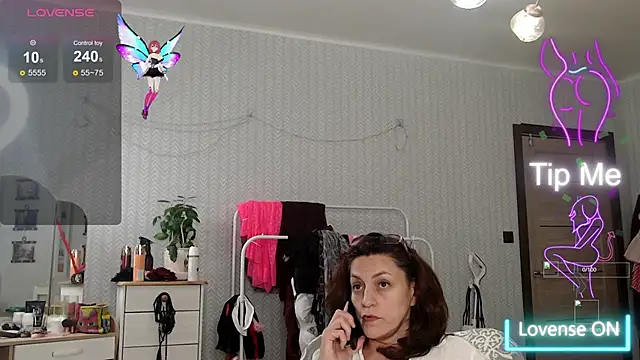 Snapshot of Soffya_Soy chatting on November 23, 2025, 1:10 pm Soffya Soy online show from November 23, 2025, 1:10 pm