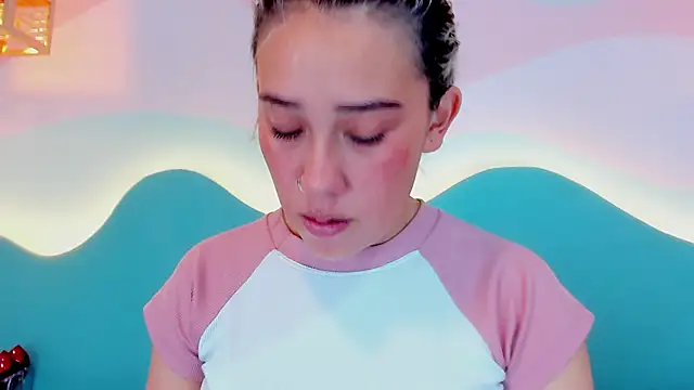 Lannajansen online show from December 18, 2025, 1:37 pm