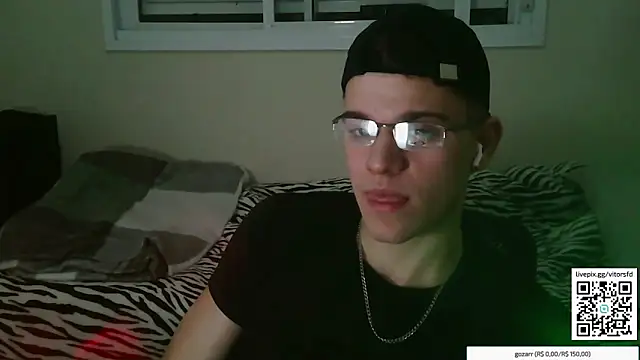 Snapshot of vitorsafado19 chatting on November 1, 2025, 4:08 am vitorsafado19 online show from November 1, 2025, 4:08 am