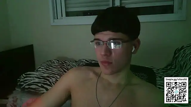 Snapshot of vitorsafado19 chatting on October 3, 2025, 3:20 am vitorsafado19 online show from October 3, 2025, 3:20 am