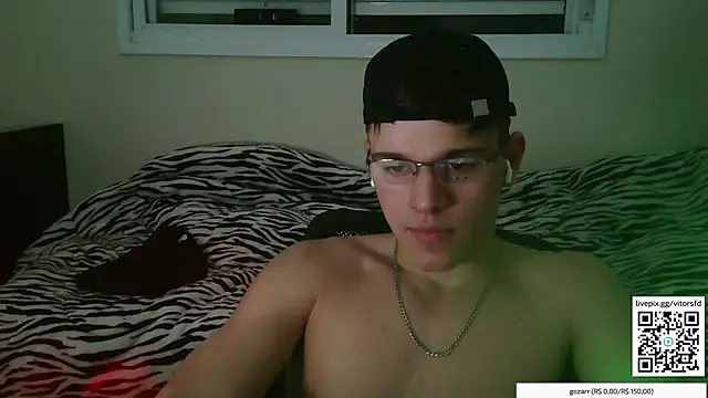 Snapshot of vitorsafado19 chatting on November 3, 2025, 2:28 am vitorsafado19 online show from November 3, 2025, 2:28 am