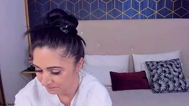 ValeryBlakes online show from April 18, 2026, 6:10 pm