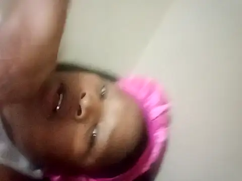 Yonie21 online show from October 13, 2025, 8:32 pm