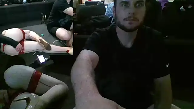 Snapshot of barbieinbondage7 chatting on March 22, 2025, 11:32 am barbieinbondage7 online show from March 22, 2025, 11:32 am