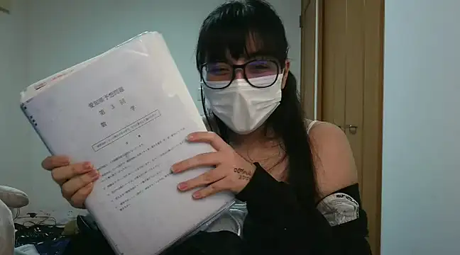 Snapshot of Sisi_cute chatting on February 4, 2025, 8:24 am Sisi cute online show from February 4, 2025, 8:24 am