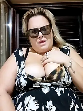 Snapshot of topina8 chatting on September 12, 2025, 4:23 am topina8 online show from September 12, 2025, 4:23 am