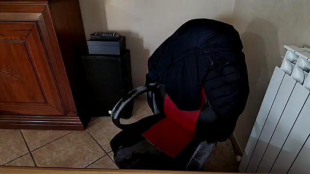 Snapshot of topina8 chatting on March 17, 2025, 4:01 pm topina8 online show from March 17, 2025, 4:01 pm