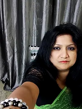horny lizia online show from July 19, 2026, 4:59 pm
