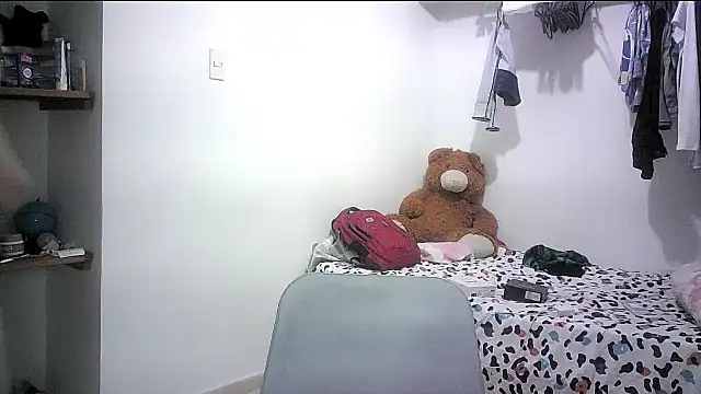 Snapshot of mariana0x chatting on September 23, 2025, 5:53 pm mariana0x online show from September 23, 2025, 5:53 pm