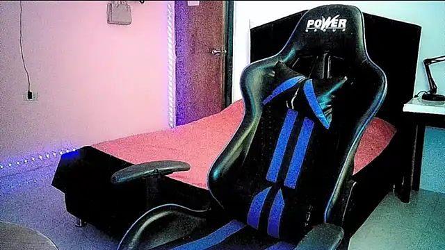 mariana0x online show from March 28, 2026, 7:59 pm