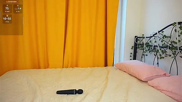 Snapshot of VeronaCritchlow chatting on October 28, 2025, 7:29 am VeronaCritchlow online show from October 28, 2025, 7:29 am